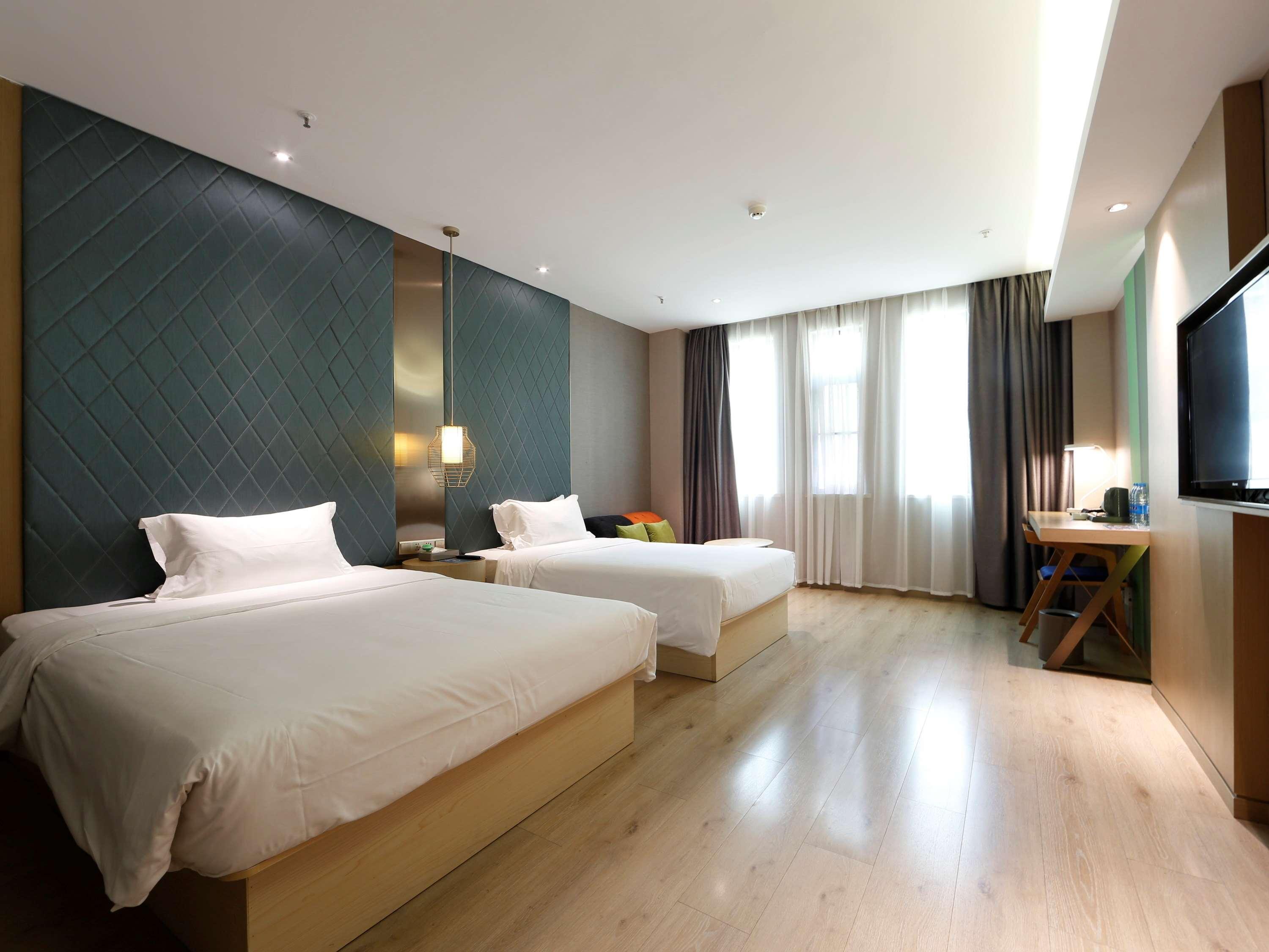 Ibis Styles Xm Zhongshan Hotel Xiamen Exteriör bild